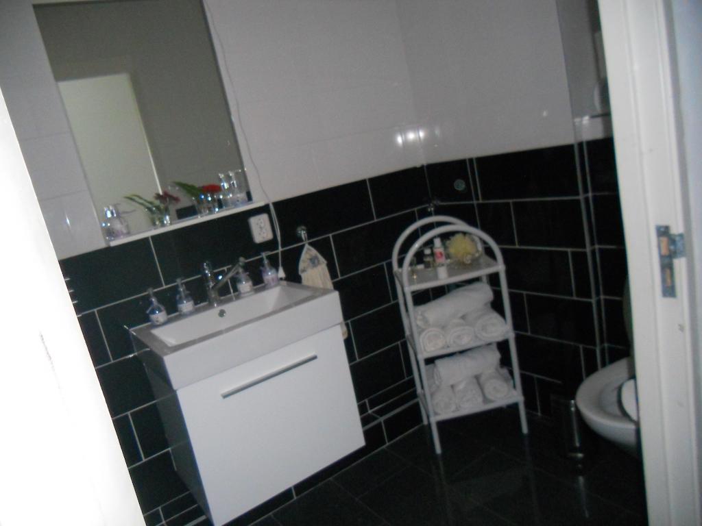 Sewdien'S Apartment Maashaven Rotterdam Pokoj fotografie